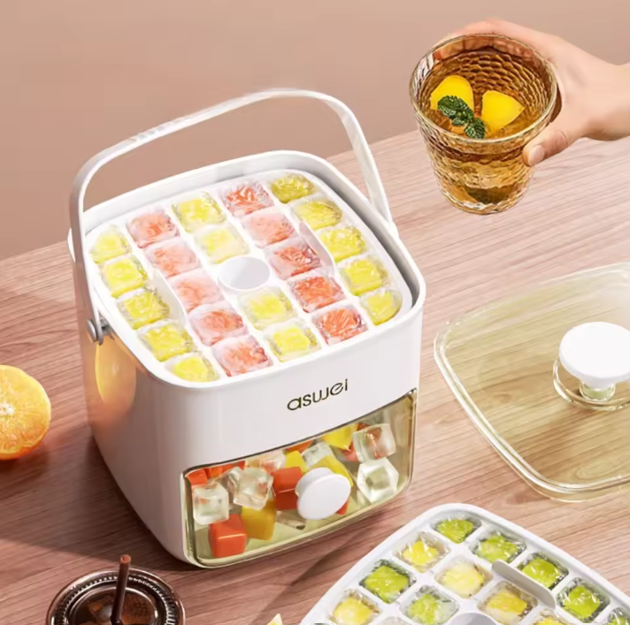 Press Type Ice Cube Molder